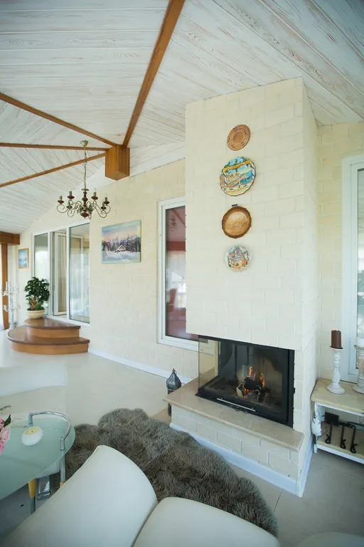 6-комнатный Дом