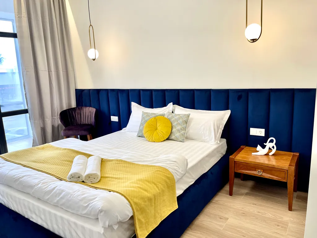 Солнечная квартира Конфетка — аренда посуточно в Алматы