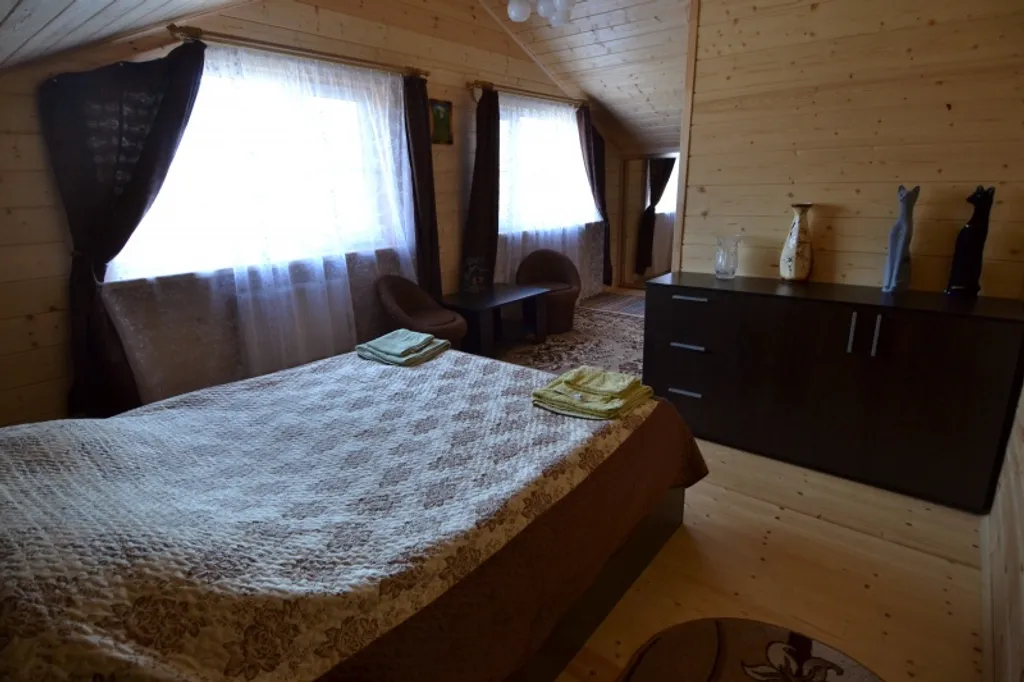 Коттедж с баней на Кремлёвском берегу