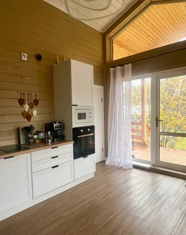 Просторный дом с баней и чаном