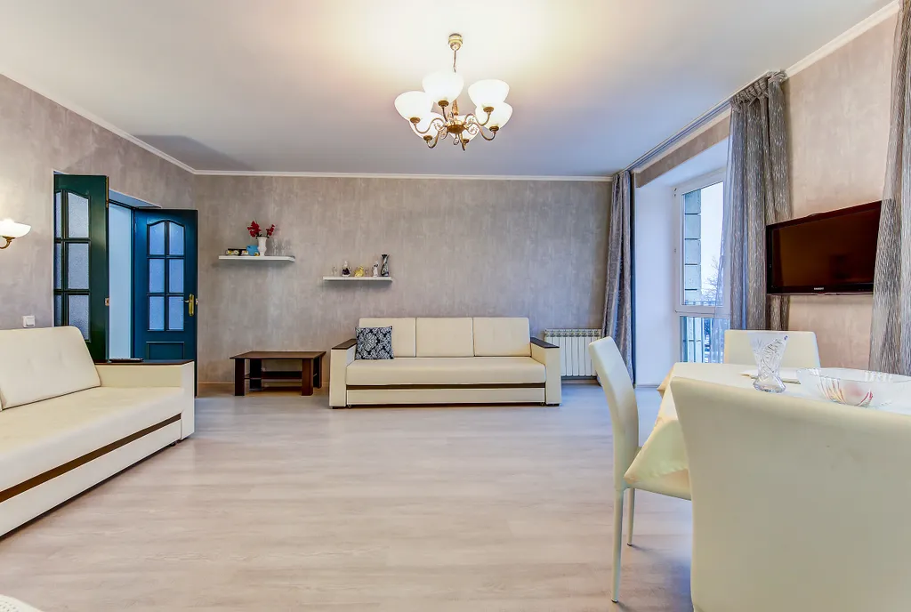 Большая 3-комнатная квартира с видом на Неву и корабли Центр города