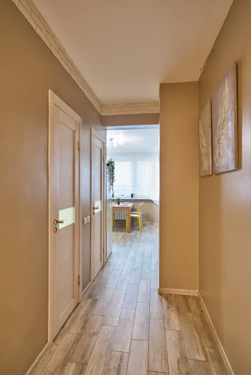 Вид на реку и крокус