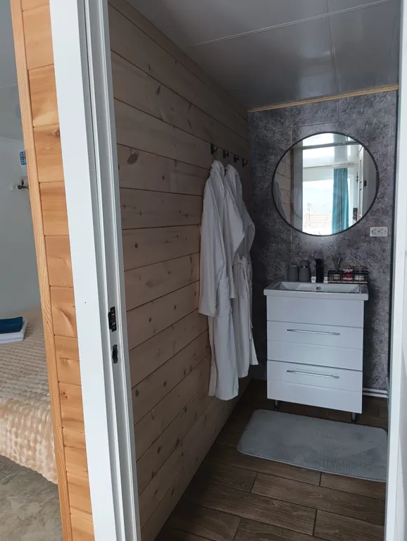 Домик среди гор