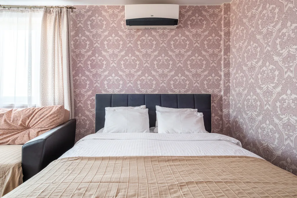 Евротрешка у ТРЦ Мега