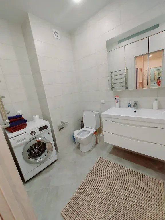 Двухкомнатная квартира на фонтане