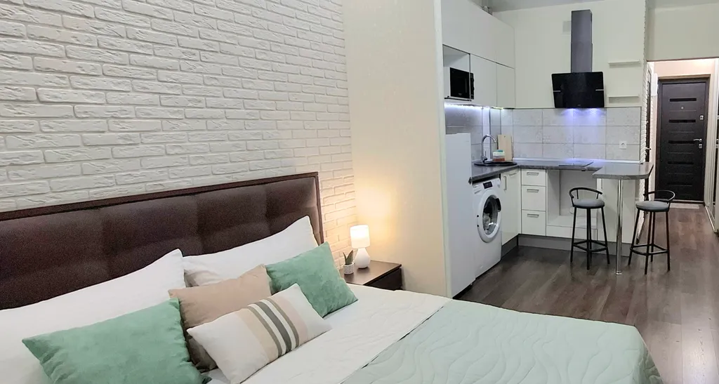 Студия с видом на Ангару