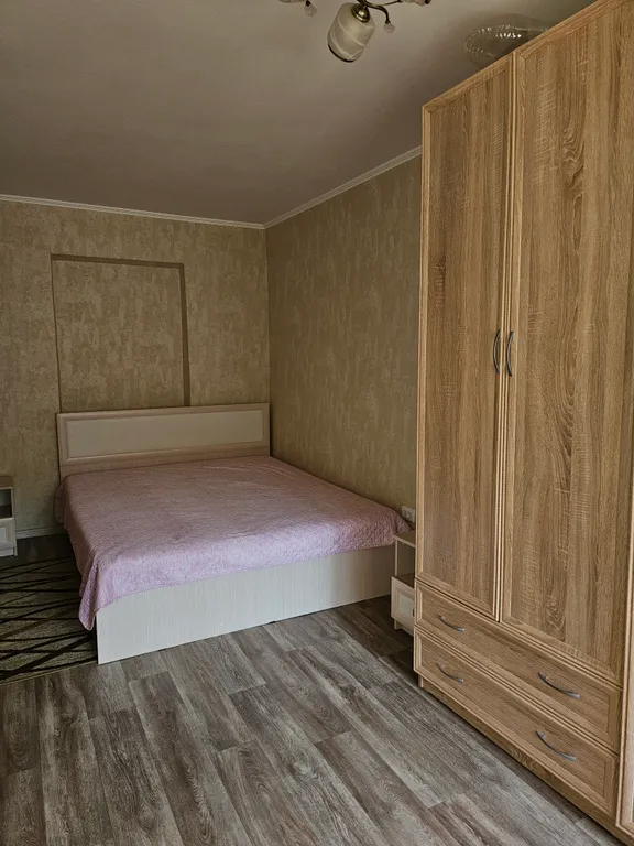 Квартира 2-комнатная возле жд вокзала