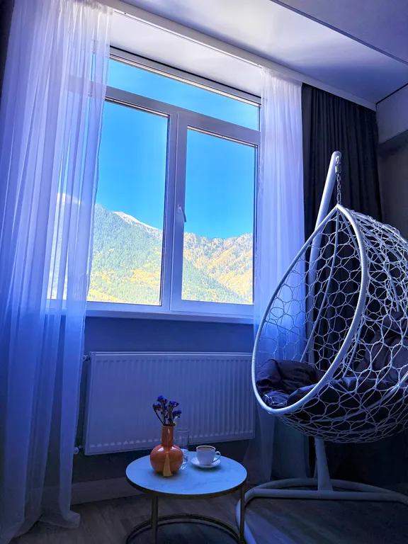 Квартира с видом на горы