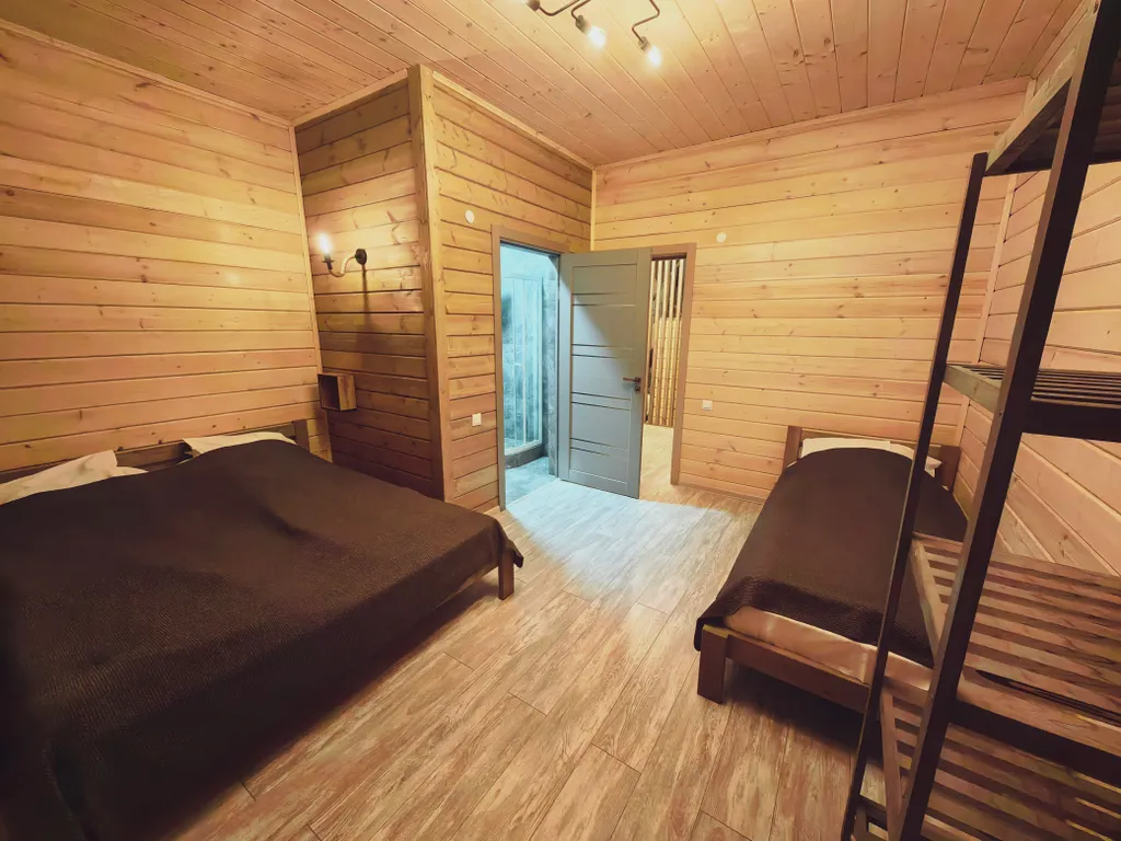 Дом с теплым бассейном