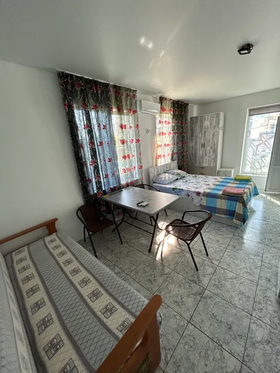 Квартира 1-комнатная Квартира — Кучугуры