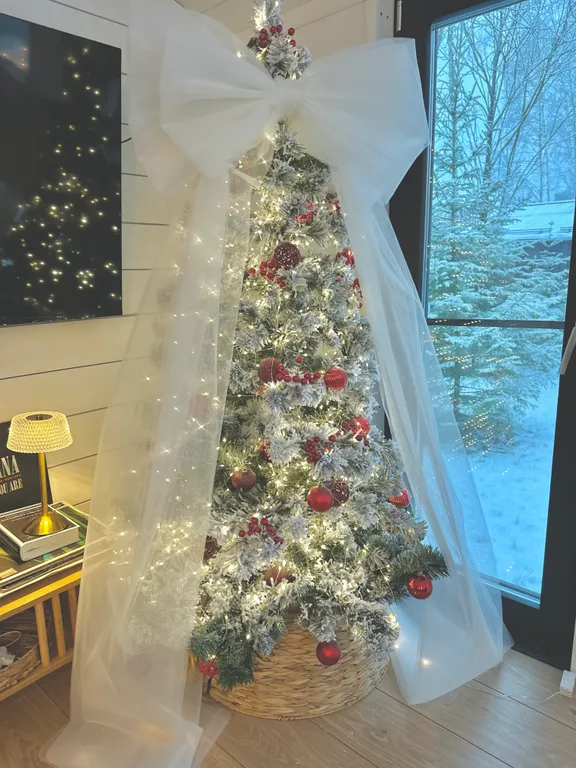 Дом с панорамной сауной, купелью на закрытом лесном участке