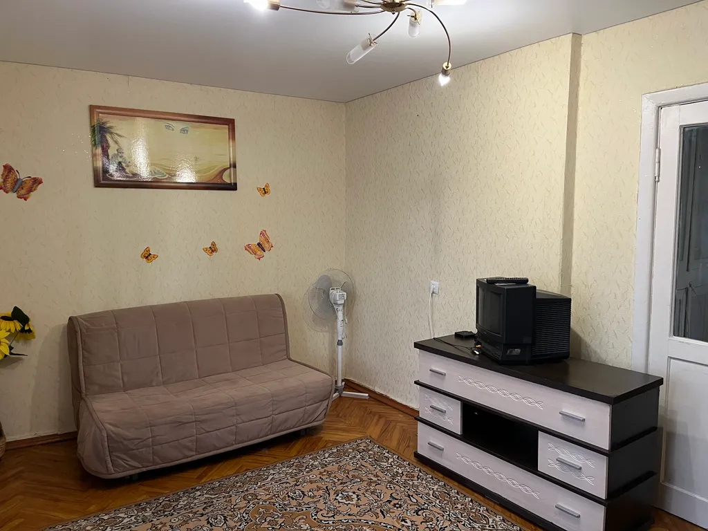 Двухкомнатная квартира в районе центрального автовокзала