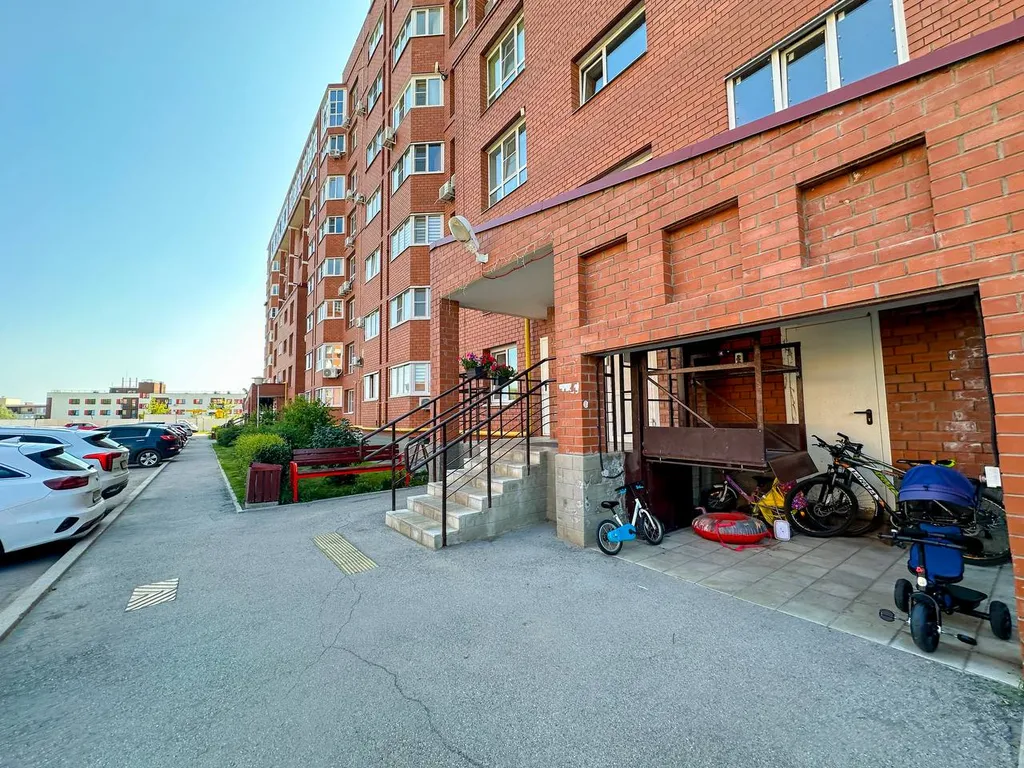 Стильная однокомнатная квартира рядом с Волгой