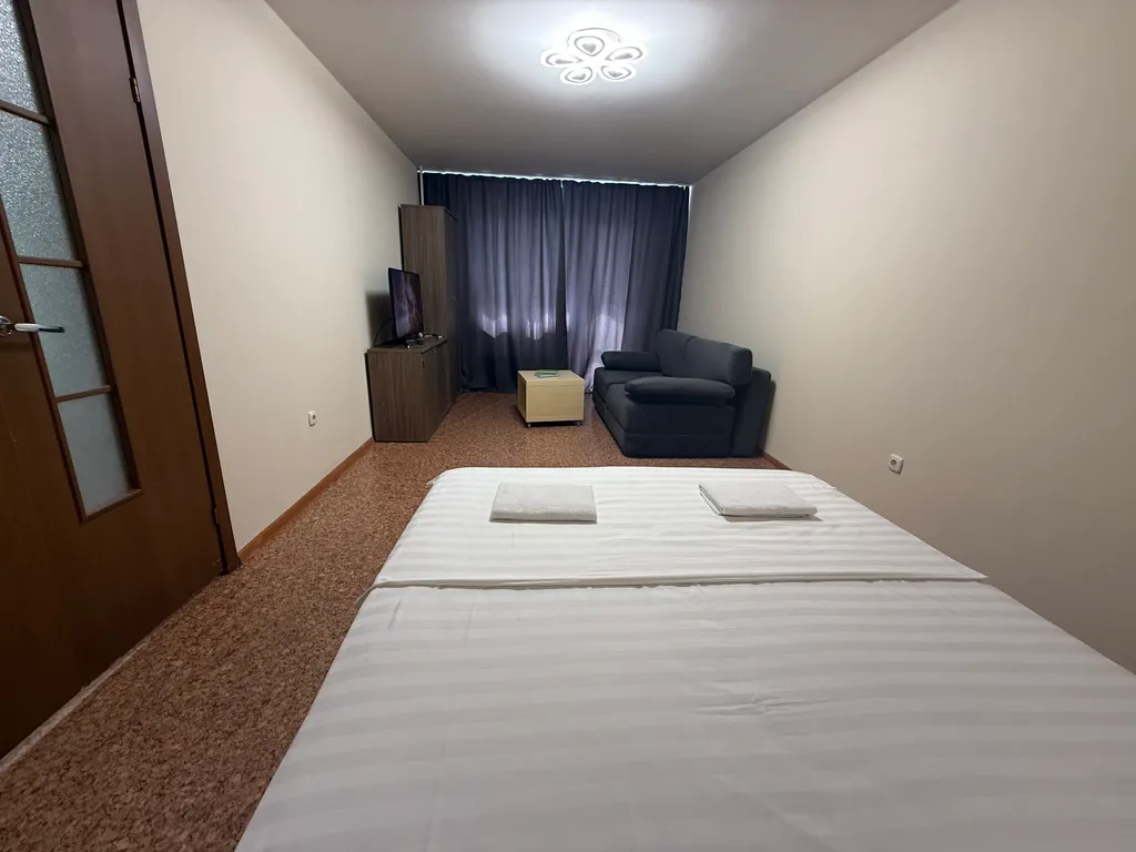 "В Гости!" на Запорожской 57 (2к квартира рядом с БЦ "Сити")