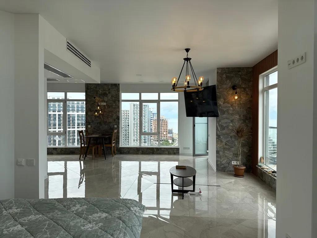 Дизайнерская квартира с прямым видом на море в премиальном комплексе — аренда посуточно в Батуми