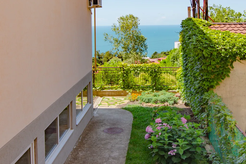 Квартира Однокомнатная квартира у санатория Орджоникидзе — Сочи