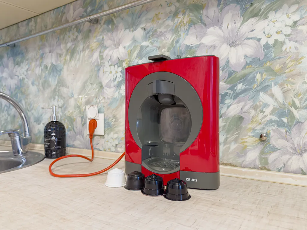 Евротрешка с подземной парковкой близко к центру