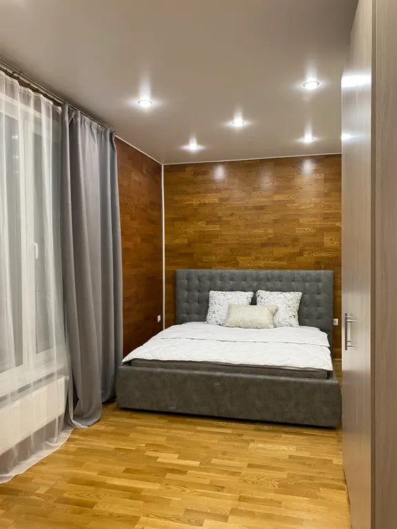 Дом для отдыха с камином, баней, оформлением к празднику