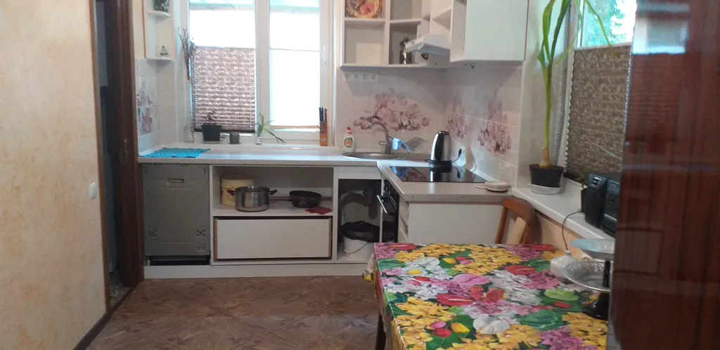 Уютная квартира в 5ти мин ходьбы к морю с парковочным местом