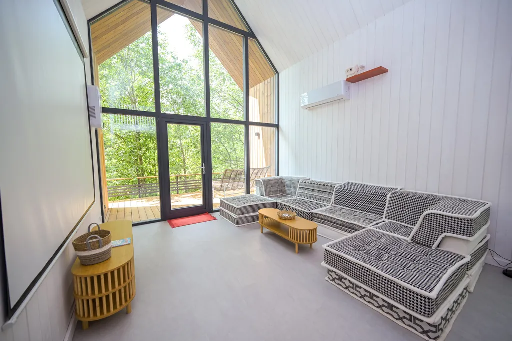 Дуплекс Mix 150 Хаку и Тихиро на две семьи среди леса