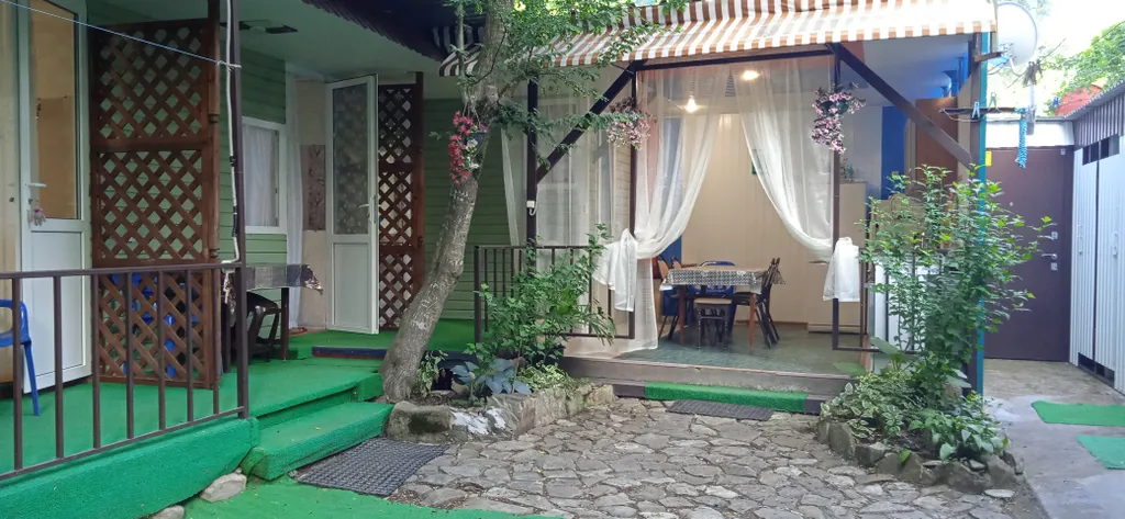 Коттедж Отдельная уютная дача — аренда посуточно в Бетта