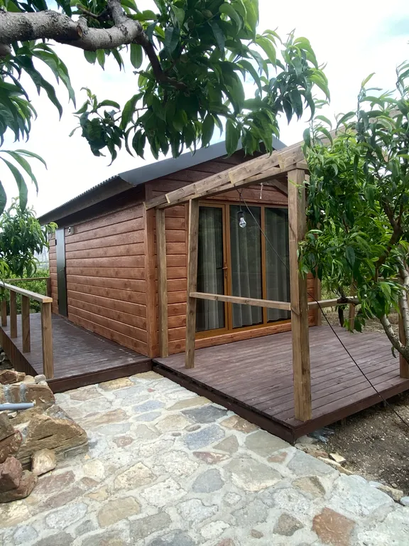 Коттедж Домик в персиковом саду — Миатли