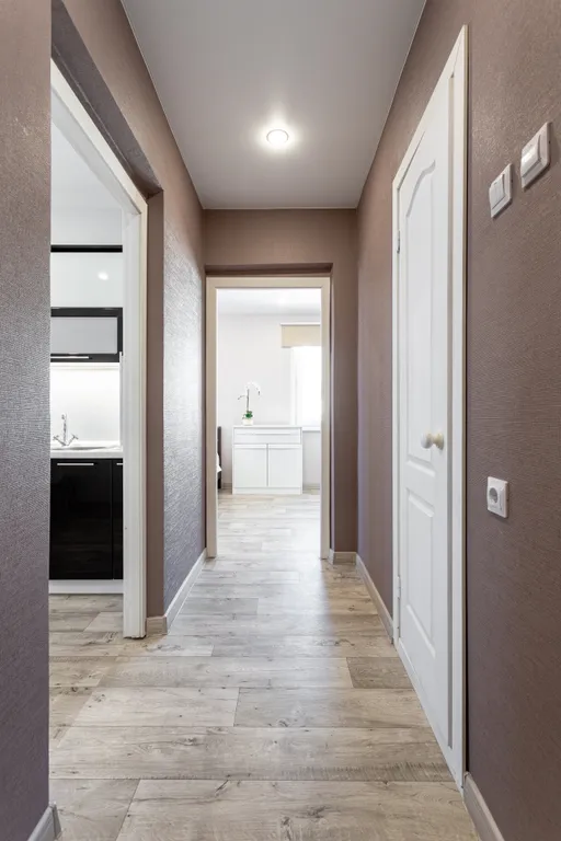 2-комнатная квартира возле ТЦ Планета