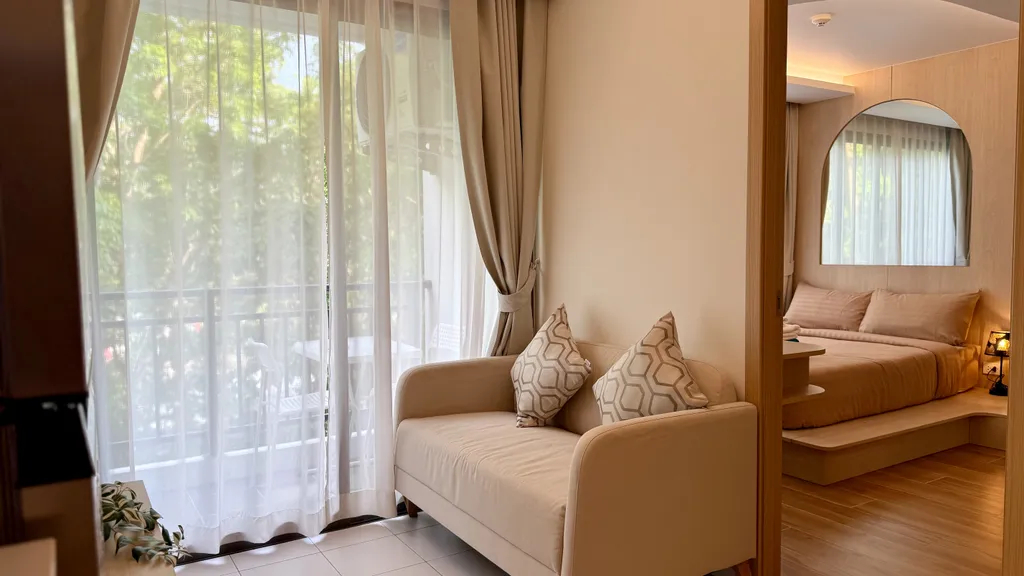 Чудесная квартира около пляжа Камала с бассейном, спортзалом и шатлом