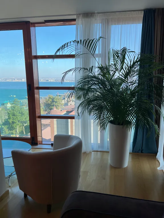 Квартира золотая бухта премиум с видом на море