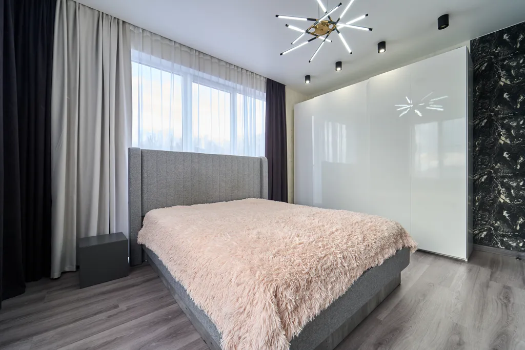 Современный, новый дом