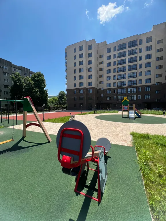 Уютная квартира в центре города с видом на горы