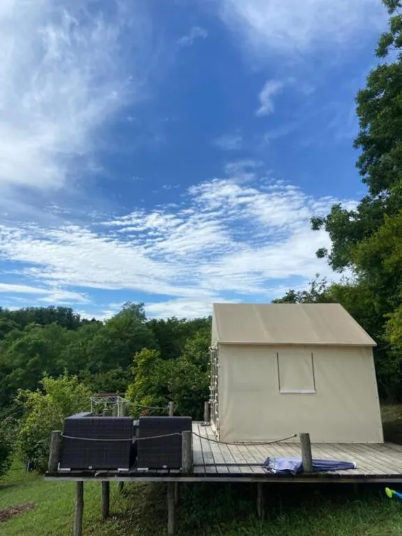 Глэмпинг с видом на море