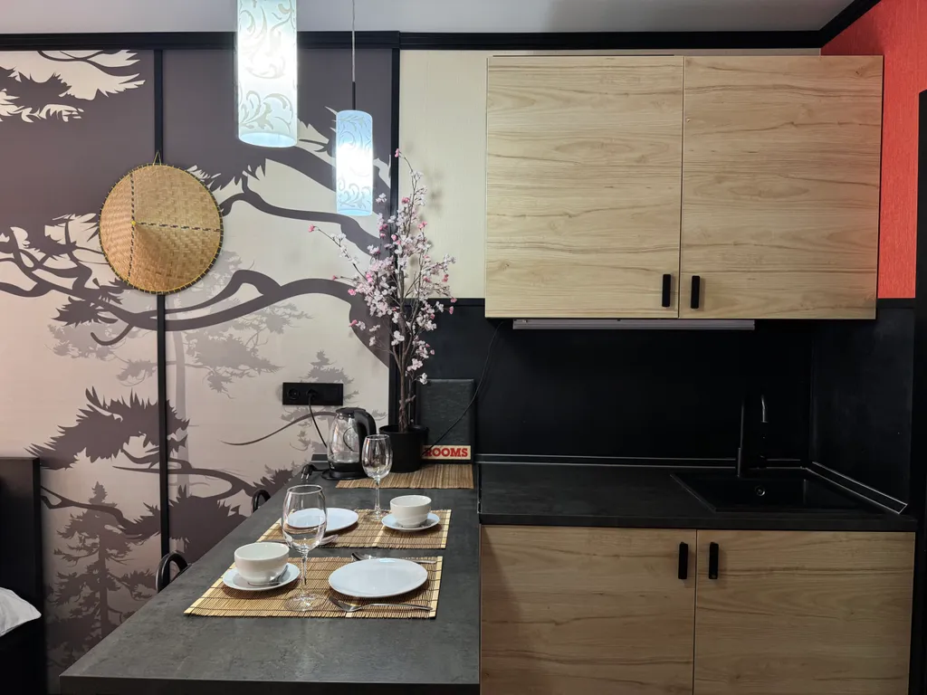 Студия Азия с кинотеатром, террасой и кухней