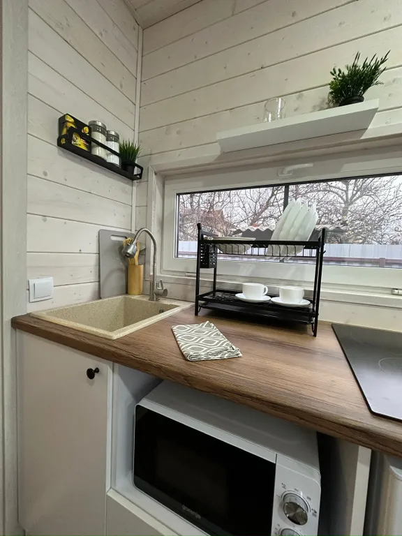 Уютный домик с парковкой