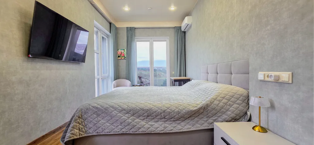 Видовая квартира в Ливадии