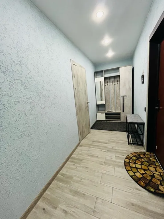 Новая квартира-студия около ТРК Алмаз