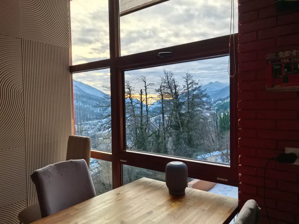 Апартаменты райдера с видом на горы