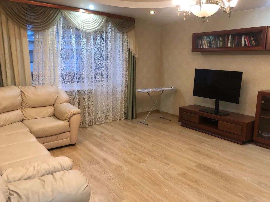 3-х комнатные апартаменты рядом с парком