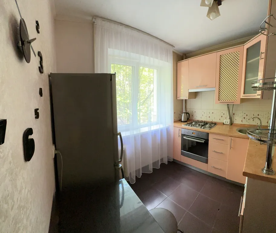 Квартира Уютная квартира в районе жд вокзала — Симферополь