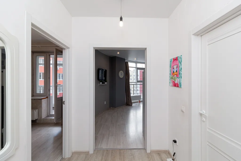 Квартира Просторная однокомнатная квартира для 4 гостей на мысу — Тюмень