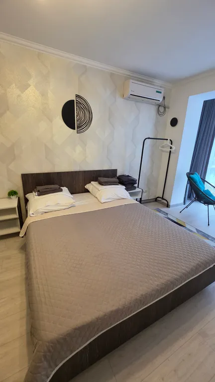 Уютная светлая квартира на берегу моря в центре