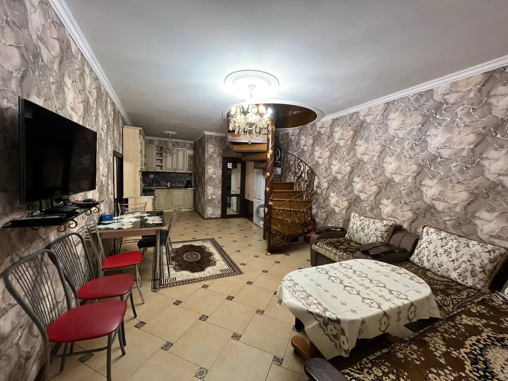 Коттедж Уютный дом в центре города — Дербент