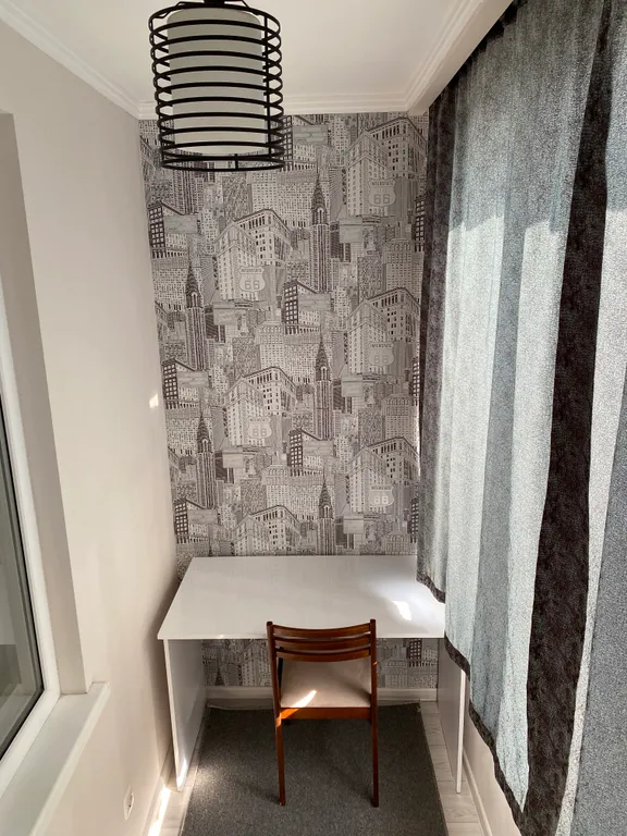 Квартира в центре с видом на Белый дом и горы