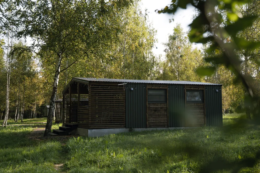 Уютные дома для отдыха от городской суеты на берегу Волги