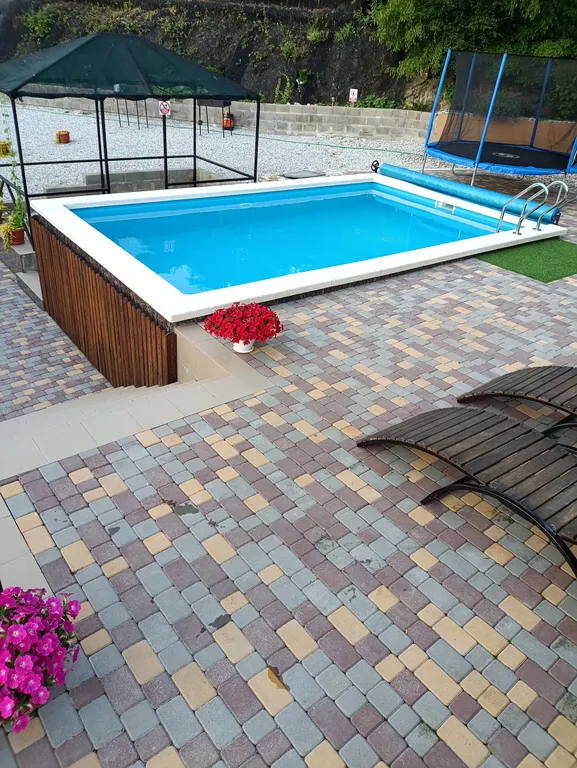 Коттедж Дом у моря посуточно с  бассейном Пляхо — Пляхо