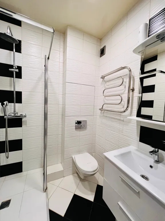 Квартира с необычной планировкой, камином и кондиционером