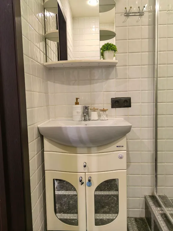 Уютная евродвушка с большой лоджией