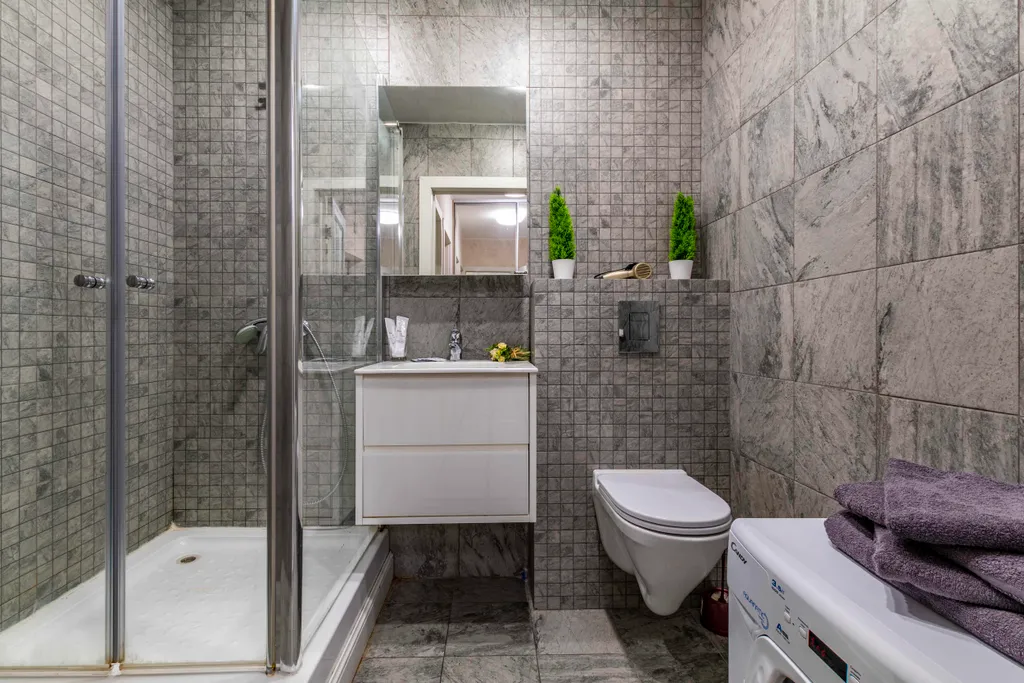 Евродвушка возле м. Геологическая для 6х гостей