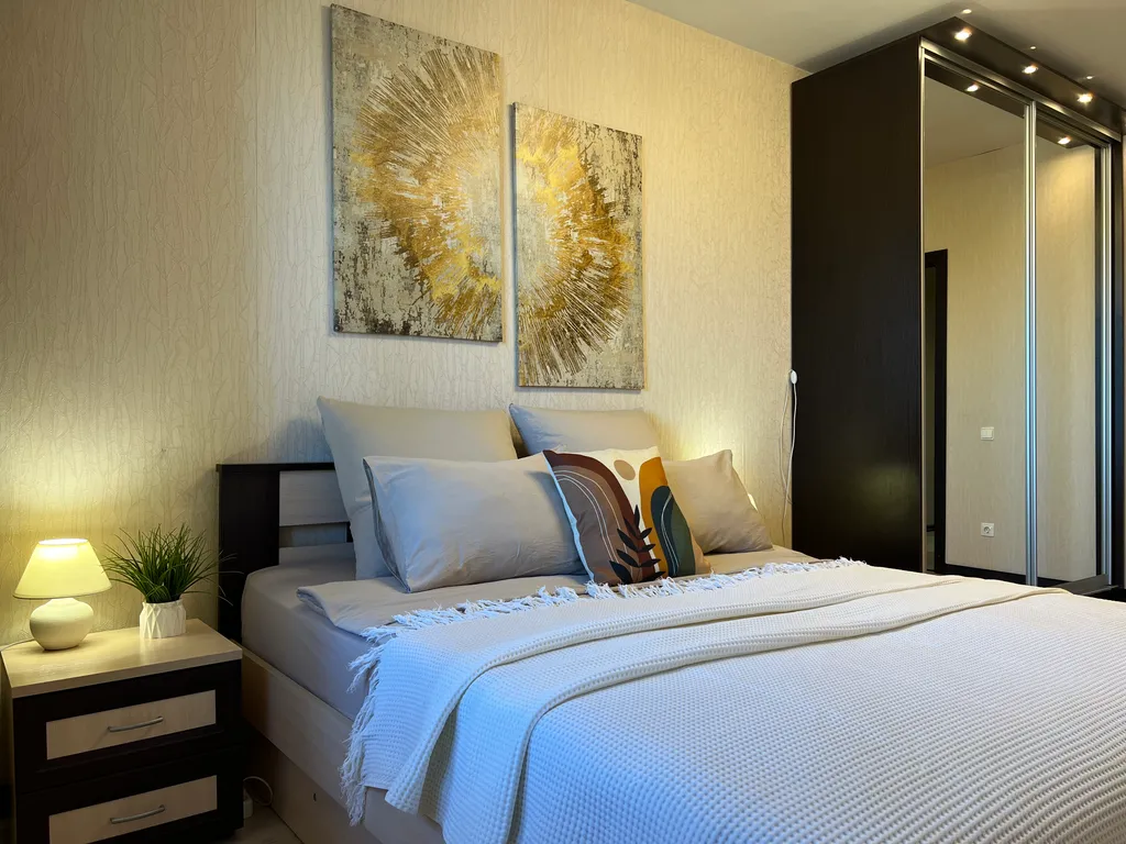 Квартира Уютные апартаменты в центре с парковкой — Великий Новгород