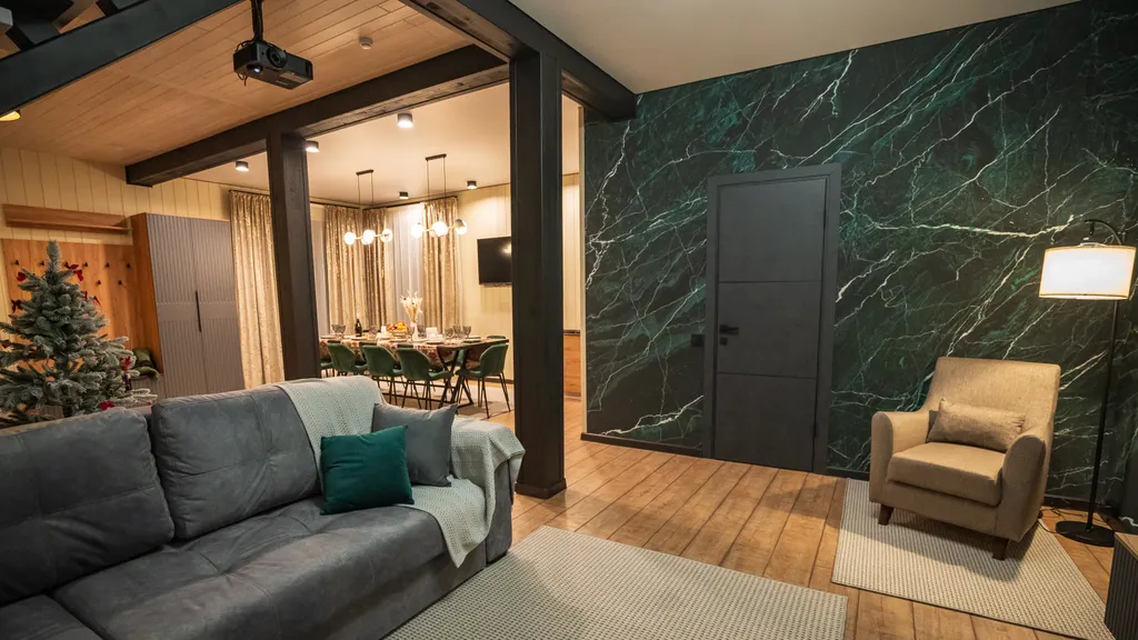 Дом с кедровой баней и термо-бассейном